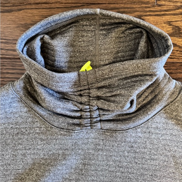 Juicy Couture Sport Sweater Size Small - Picture 4 of 9